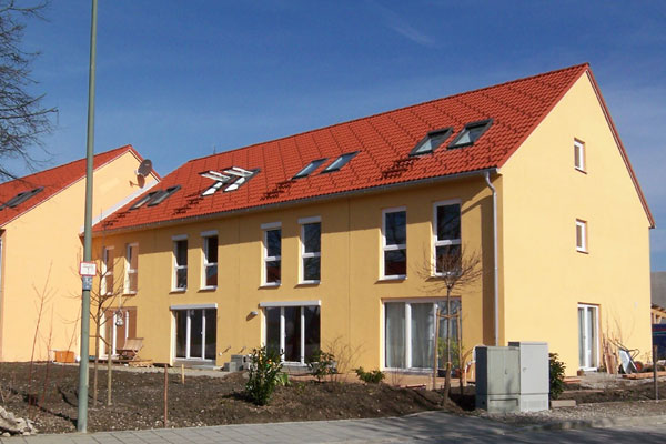 14 Reihenhäuser Rosenheim, Low-Budget